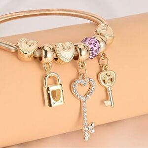 Trendy Golden Key Lock Pendant Bangle Bracelet